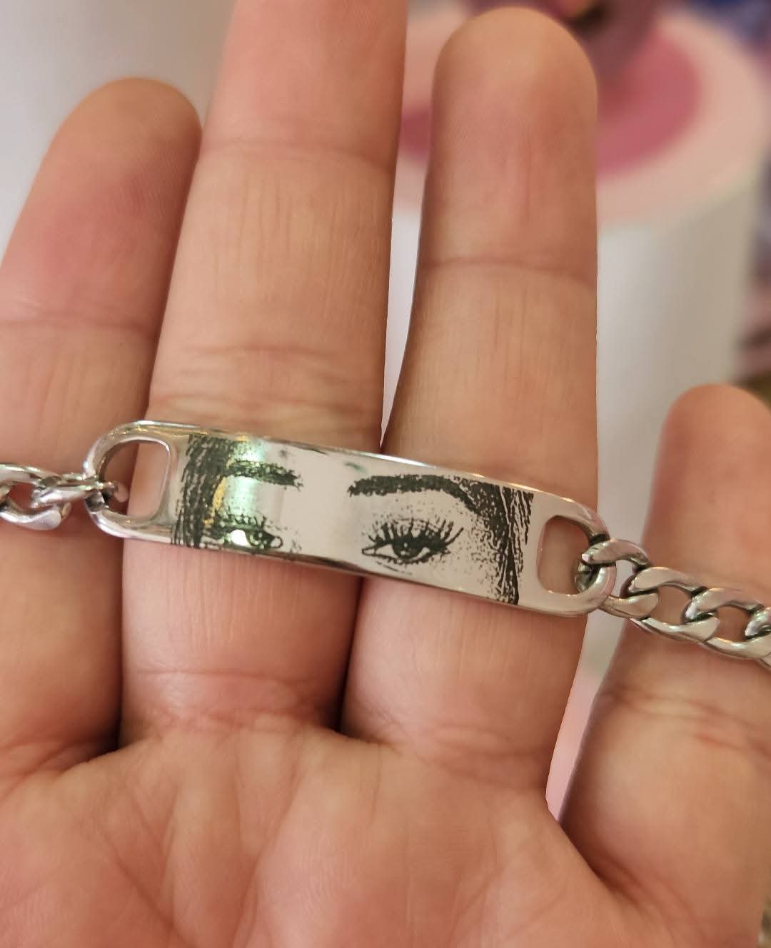 Pulsera tipo esclava MIRADA